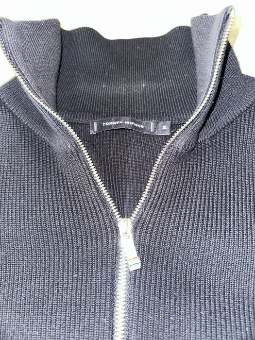 кардиган от бренда TommyHilfiger