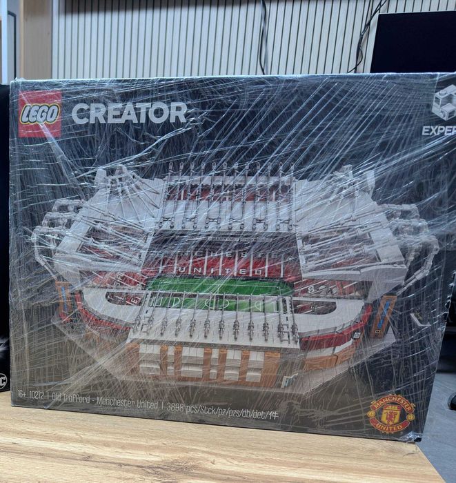 Lego Creator - Manchester United (Old Trafford Stadium)