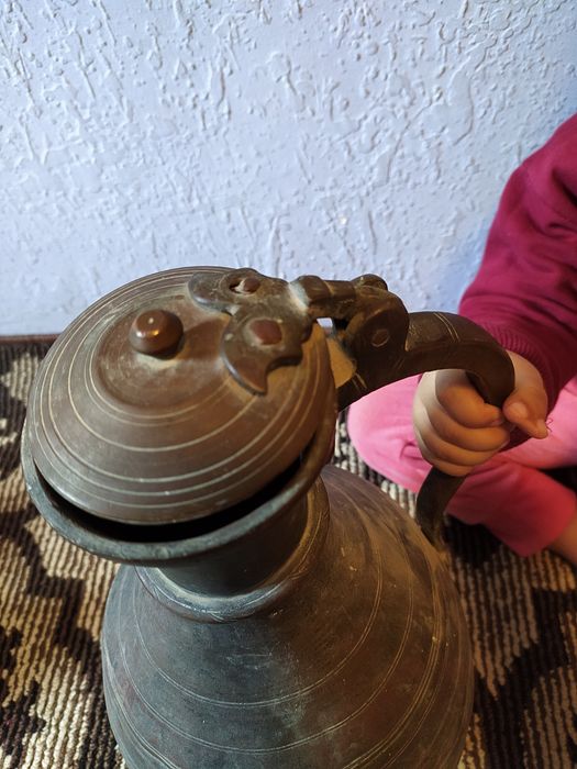 Mis qumgonlari antikvar