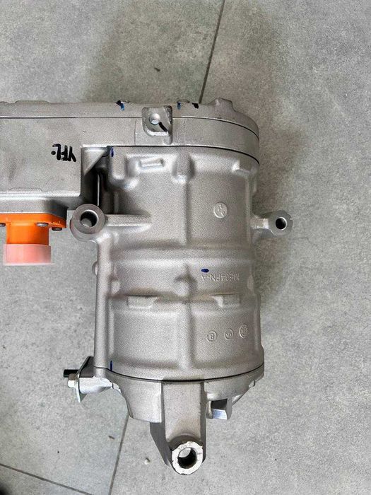 С16 Компрессор кондиционера оригинал новый