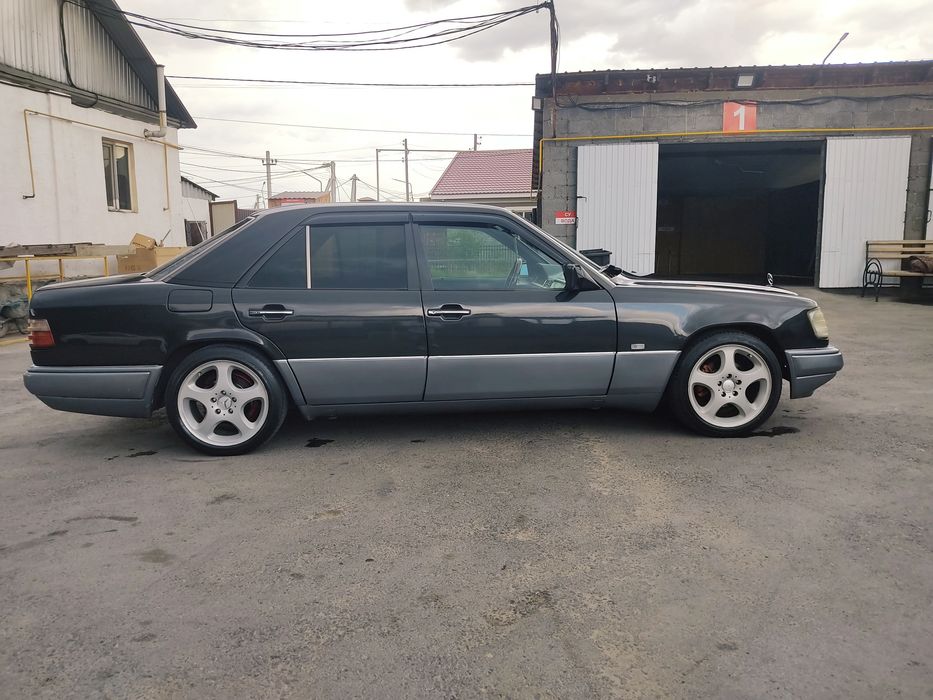 Продам Мерседес 124
