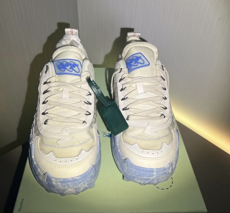 Adidasi off white odsy 1000