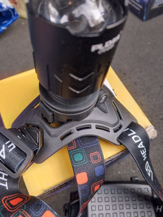 Фонарь налобный ,2в1, с  функцией повербанка