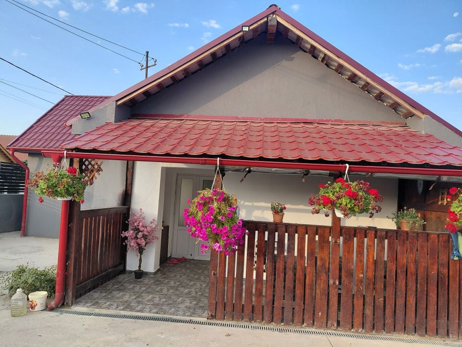 Vand sau schimb casa mobilata utilată cu apartament în Oradea.exclus agenții imobiliare..