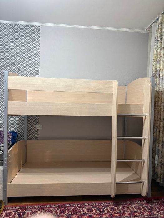 Продам 2 х ярусную кровать