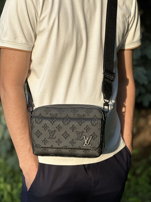 Барсетки Louis Vuitton