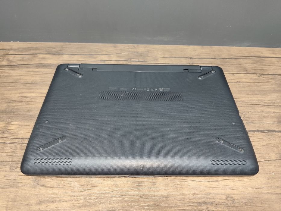 Ноутбук HP 15-rb028ur