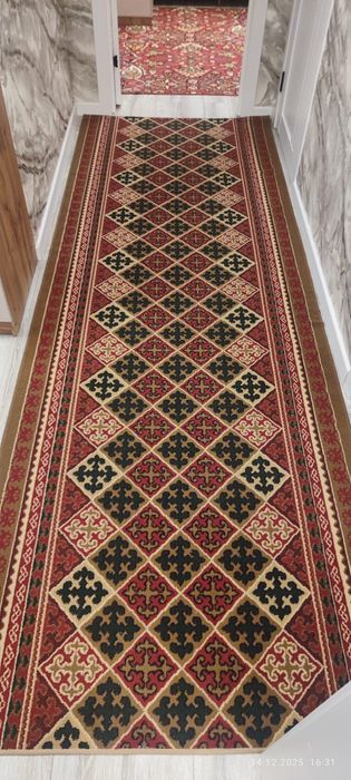 Продам ковры, дорожку
