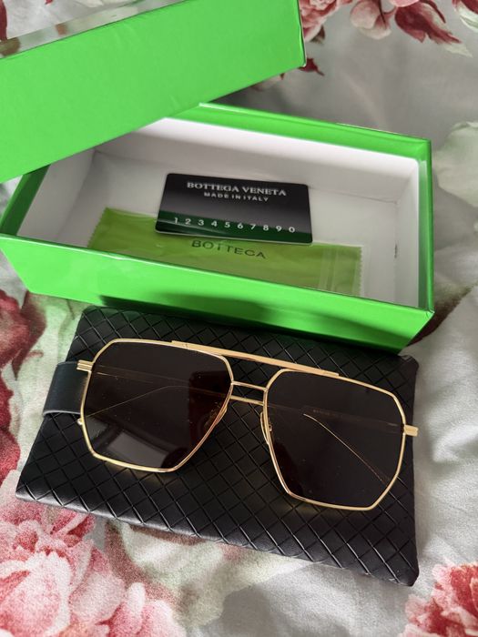 Ochelari soare Bottega Veneta unisex!