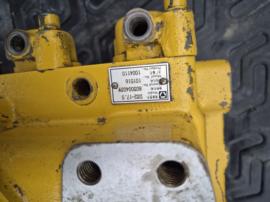 Распределитель от погрузчика