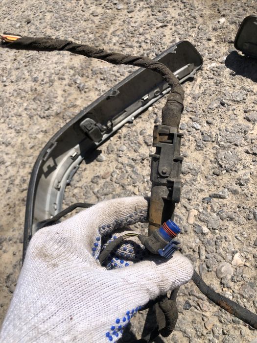 W210 мерседес молдинги на передний бампер