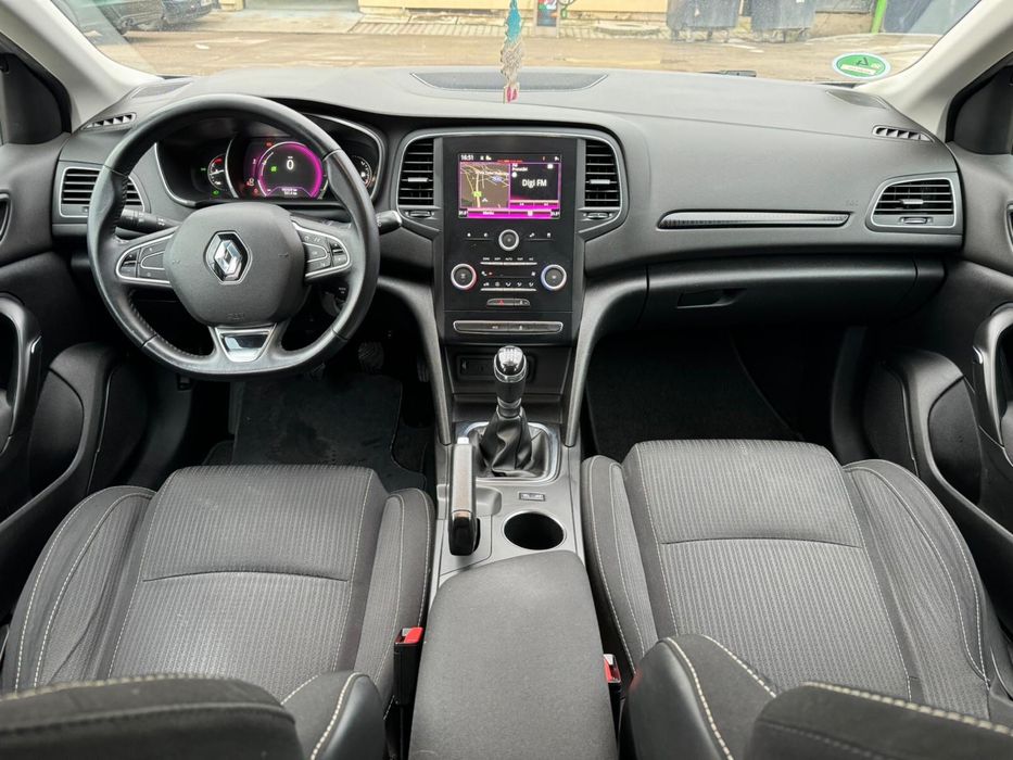 De vanzare Renault megane  4