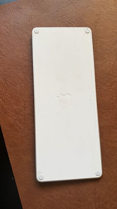 Tastatura Apple cu Touch ID