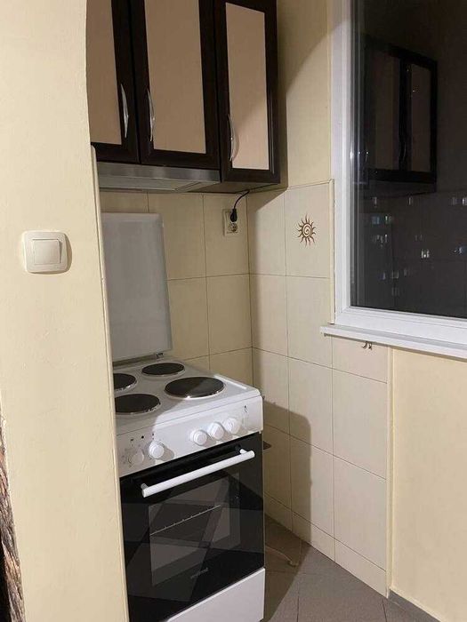 Дава се под наем Тристаен апартамент в Бургас, Изгрев - 80 кв.м за 1000 € - Снимка #6