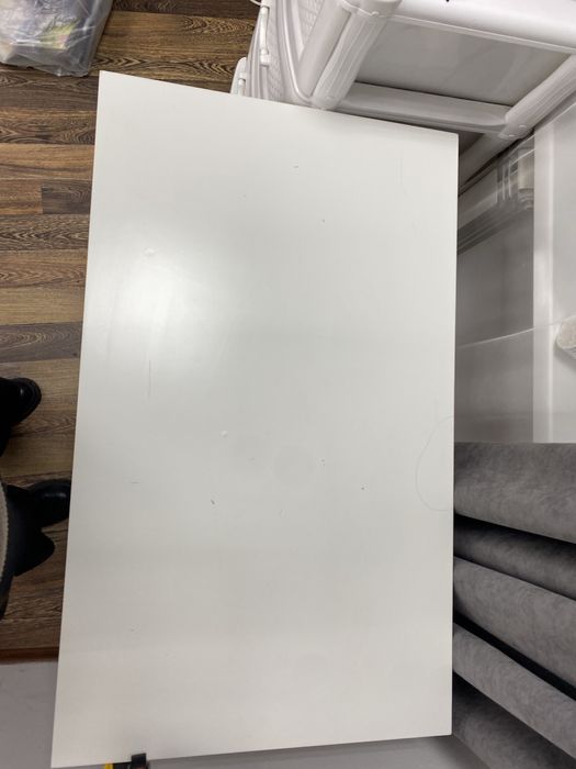 Продаю стол икеа