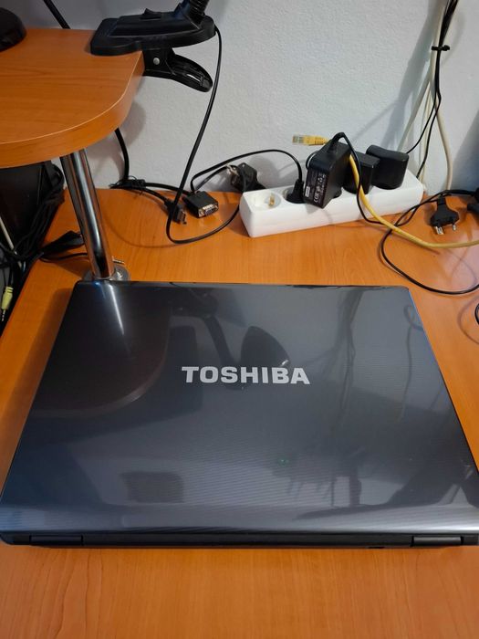 vand laptop in stare buna si functional