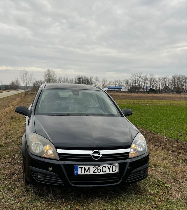 Vând Opel Astra H, an fabricație 2005, motor 1.7 CDTI (101 CP)
