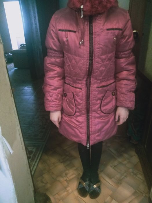 Продам куртку на девочку