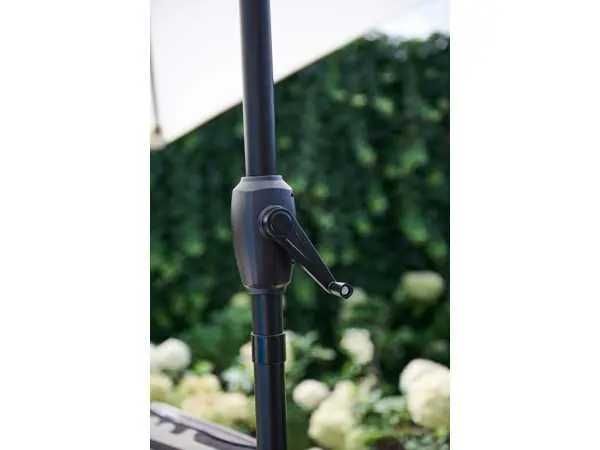 Umbrelă înclinabilă cu manivelă, nouă, în ambalajul original.