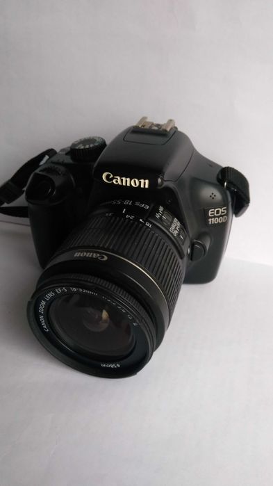 Фотоаппарат Canon EOS 1100D