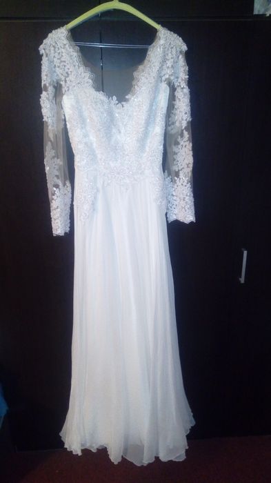 Rochie mireasa extrem de lejera