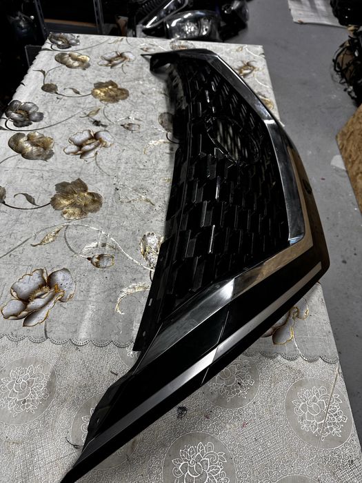 Grilă radiator Nissan qashqai j12.
