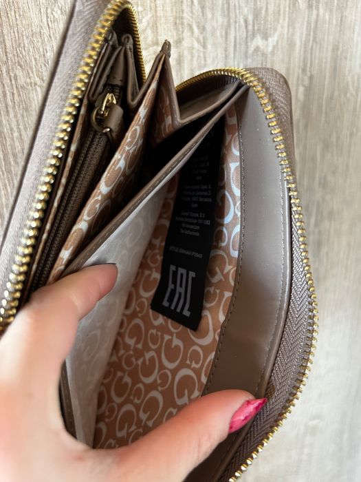 Guess портмоне/wallet