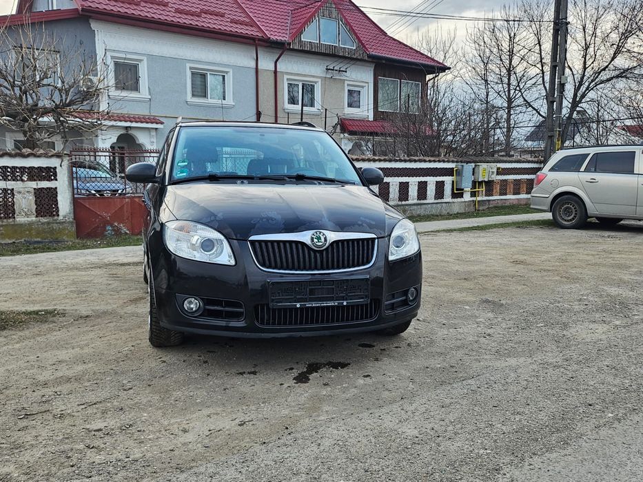 Vând skoda fabia 2009