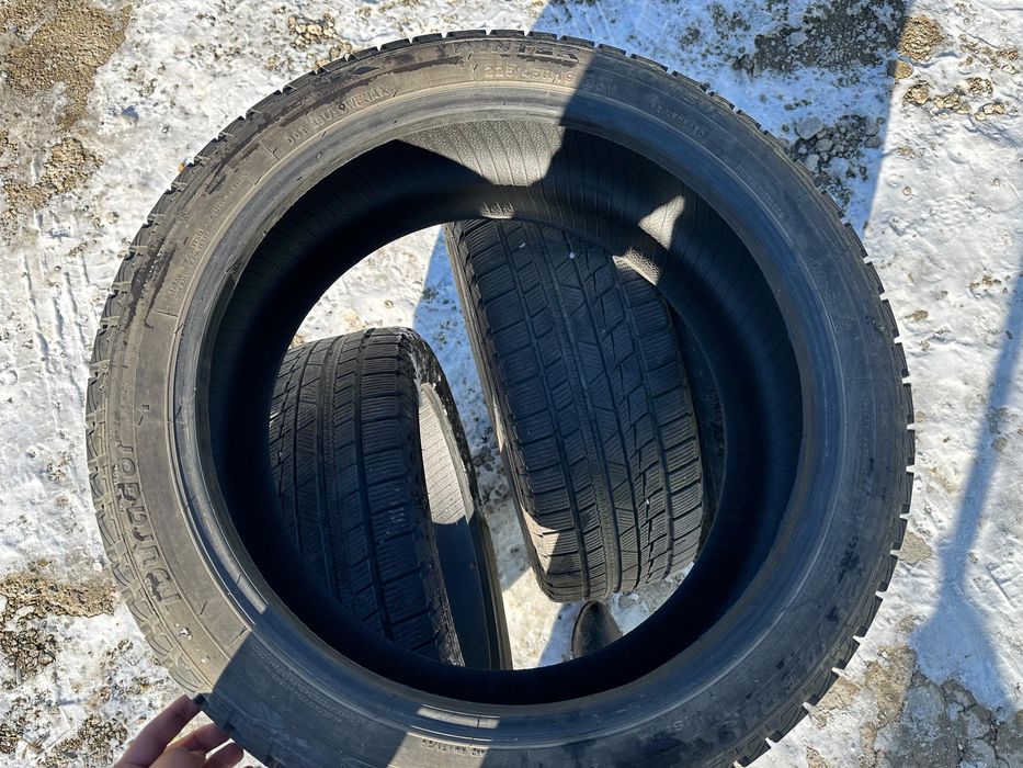 Покрышка / балон / шина  225/45 19