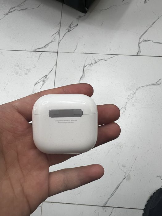 Airpods 4 поколения
