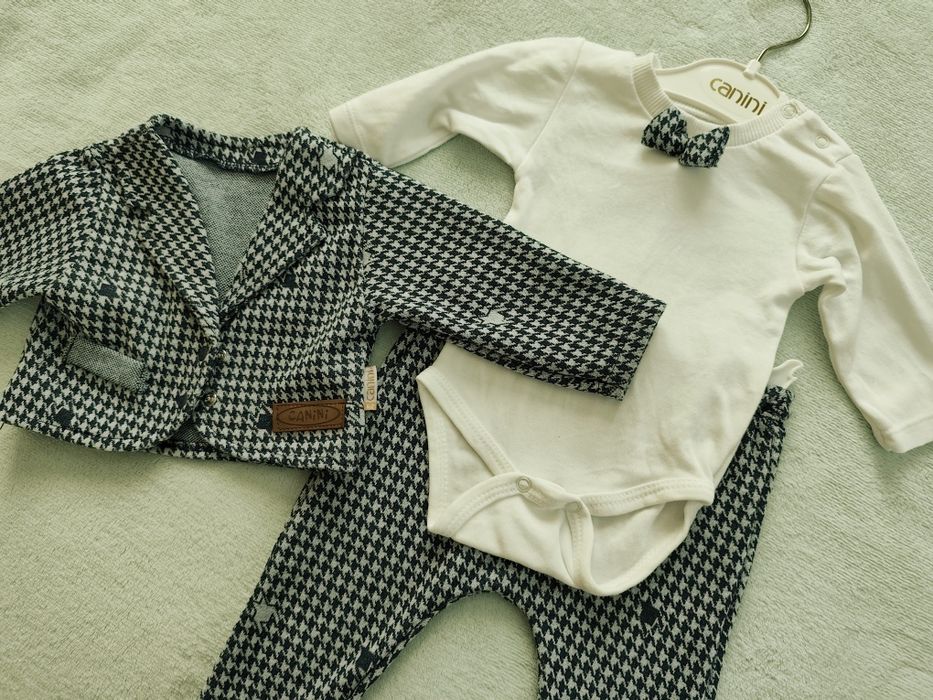 Бебешки костюм 62 размер