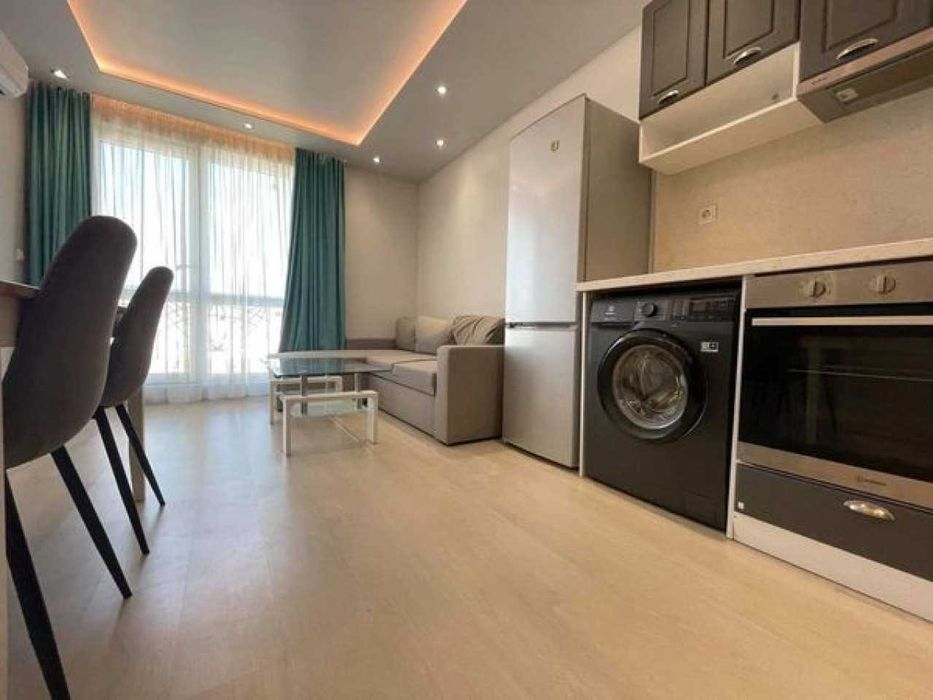 Двустаен апартамент в Младежки хълм