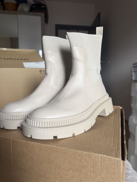 Бели боти - Mango