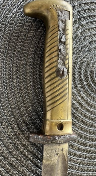 Стар военен нож.