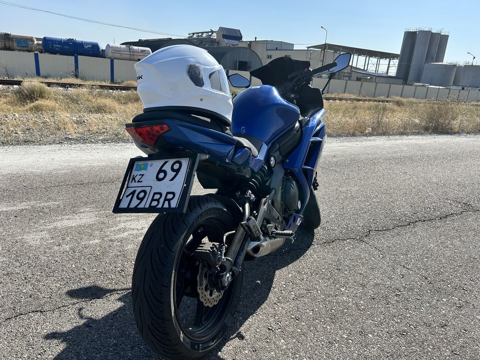 Kawasaki EX-650F