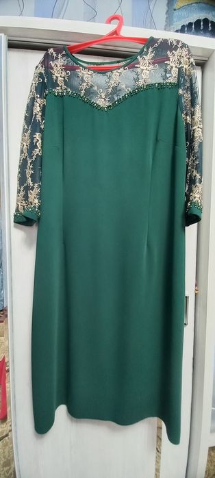 Продаётся платье