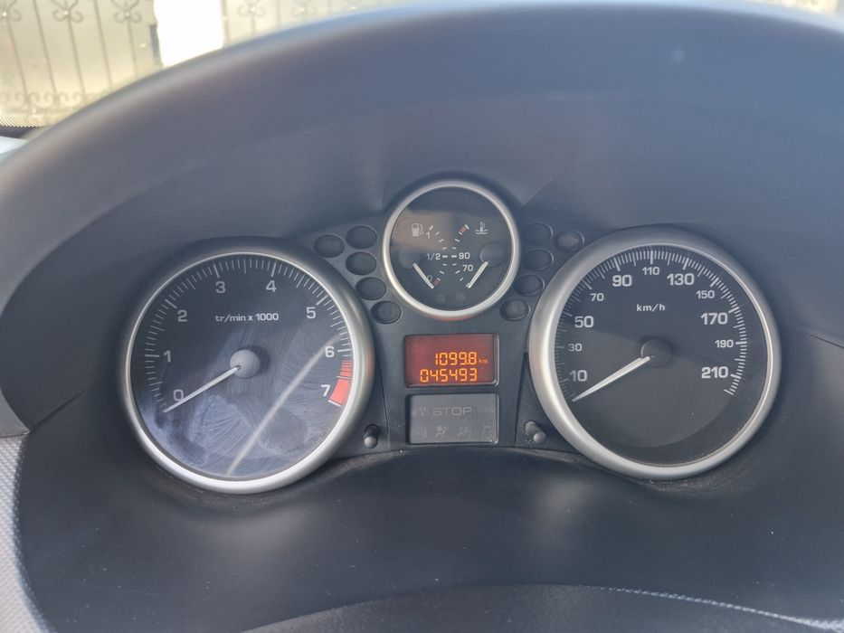 Vânzare Peugeot 206+ (2010) – Doar 46.000 km reali – Aer Condiționat – Preț: 3.500 €
