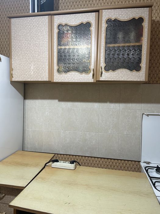 Отдам кухонный гарнитур