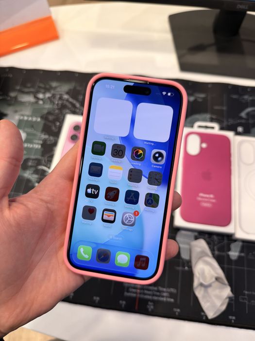 iPhone 16 pink 128gb