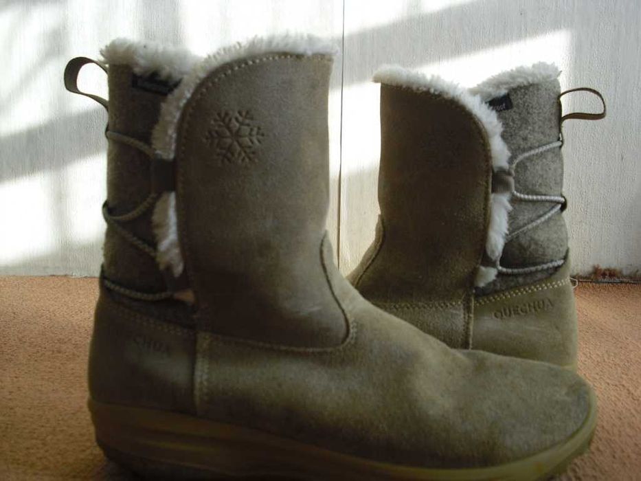 Зимни обувки Quechua.