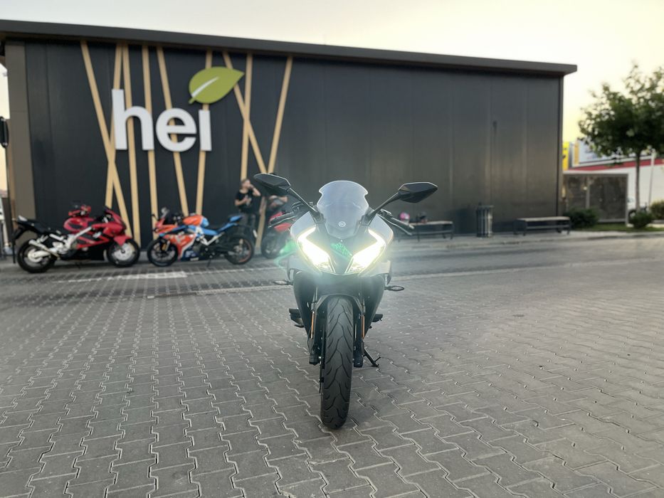 CF MOTO 300 SR 2026