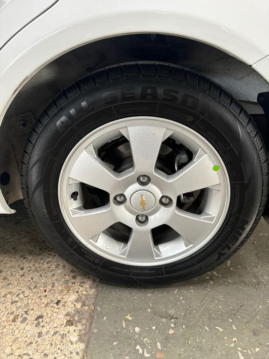 Lasetti noʻmeri bilan sotiladi