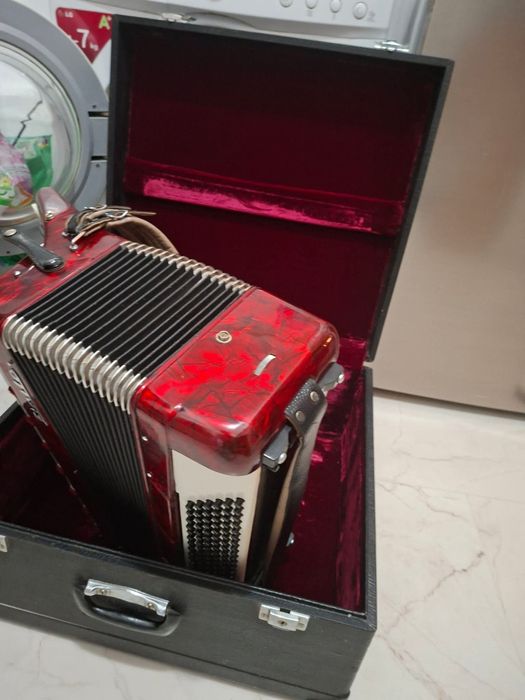 Acordeon Baille 96 basi 7 registre +2 la basi