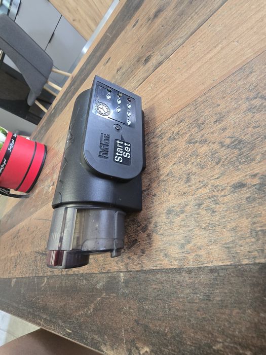 Автоматична хранилка за аквариум