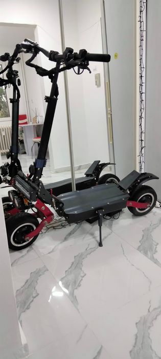 Trotinetă Electrică Dual Moto Halo Kinght  T 108 5600W 60 V 38 Ah Viteză 85 km Autonomie 80