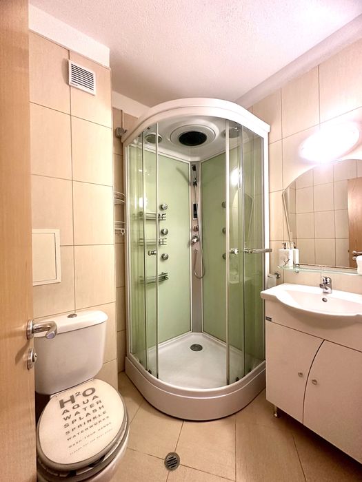 Дава се под наем Тристаен апартамент в Варна, Център - 90 кв.м за 488.58 € - Снимка #10