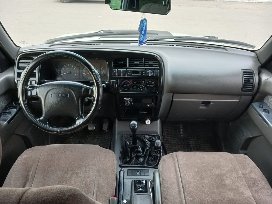 Продам джип Исузу тропер 1998г.