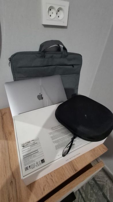 MacBook Air 13-Inch