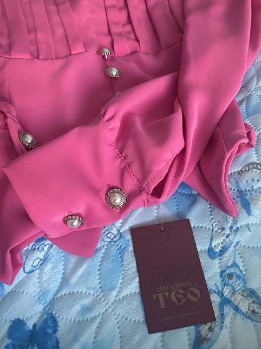 Чисто нова блуза Тео