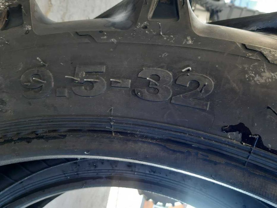 9.5-32 Anvelope noi inguste de tractor cu 8PR Cauciucuri marca OZKA